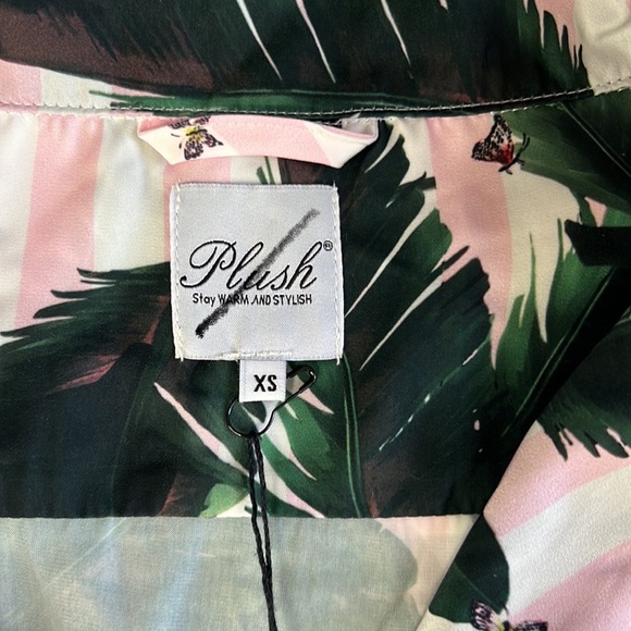 Plush X REVOLVE Long Sleeve Top and Short Pajama Set in Pink XS - Picture 9 of 9